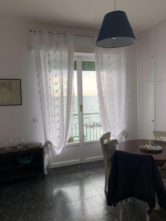 Bea'S Apartment - The Window To The Sea - Seafront 몬테로소 알 마레 외부 사진