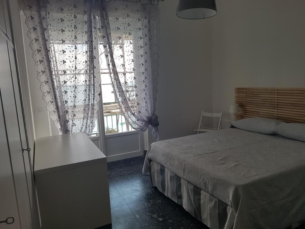Bea'S Apartment - The Window To The Sea - Seafront 몬테로소 알 마레 외부 사진